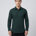 William Bamboo Stretch Shirt Emerald | Man wearing this formal long sleeve shirt.